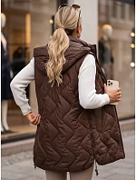 Dlouhá dámská prošívaná vesta s kapucí, hnědá, FashionStreet TY6013 Dlouhá dámská prošívaná vesta s kapucí, hnědá, FashionStreet TY6013