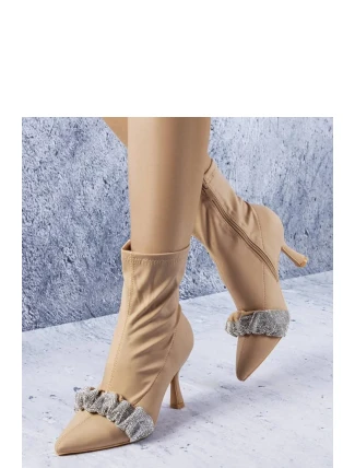 Boty na podpatku model 205130 Solea Boty na podpatku model 205130 Solea