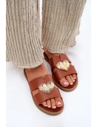 Dámské sandály na plochém podpatku se zlatou ozdobou Karinma