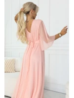 654-4 Dlouhé třpytivé plus size šaty s výstřihem a průhlednými rukávy - broskvová barva
