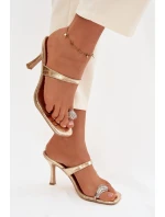 Dámské lodičky na podpatku s ozdobným detailem Zlaté Lorissa