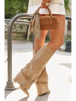 Dámské kozačky nad koleno na sloupkovém podpatku s ozdobným páskem Jolivine – béžové