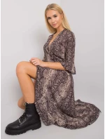 Šaty TW SK BI 24502 1.64P černá a béžová Šaty TW SK BI 24502 1.64P černá a béžová