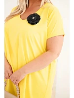 Dámské bavlněné šaty Plus Size s broží a výstřihem žlutá