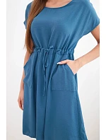 Dámské šaty s krátkým rukávem a vázáním v pase džínové