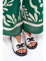 Sandály Na Ploché Podpatky S Dekorací Eko Kůže Stříbrné Tillireta