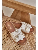 Sandály S Dekorací Přírodní Kůže Zazoo 3667 Bílé Sandály S Dekorací Přírodní Kůže Zazoo 3667 Bílé