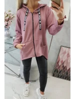 Mikina s delšími zády a kapucí tmavě růžová