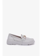 Dámské kožené mokasíny se zlatým detailem Vinceza – světle šedé