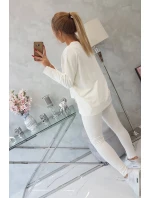 Souprava s oversize halenkou v barvě ecru Souprava s oversize halenkou v barvě ecru