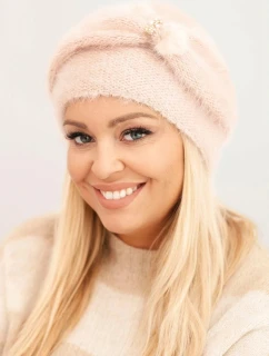 Dámská zimní čepice nadýchaná s ozdobou a kožešinou pudrově růžová
