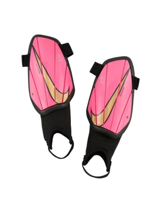 Fotbalové chrániče Nike Charge SP2165-600 Fotbalové chrániče Nike Charge SP2165-600