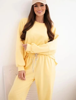 Dámský máslový komplet s volnou mikinou a kalhotami s nápisem LOVE žlutý