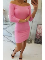 Pruhované přiléhavé šaty ve světle růžové barvě Pruhované přiléhavé šaty ve světle růžové barvě