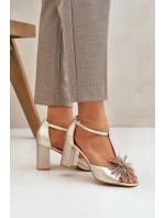 Kožené sandály na podpatku s ozdobou Laura Messi 2758 Zlaté