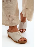 Pohodlné dámské pantofle na klínku Inblu Béžová