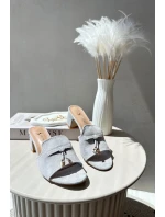 Dámské šedé sandály z ekologického semiše na podpatku Jemenna