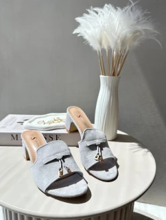 Dámské šedé sandály z ekologického semiše na podpatku Jemenna