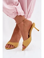 Žabky z umělého semiše na podpatku Žluté Melissea