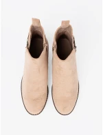 Výborné hnědé dámské  kotníčkové boty na klínku