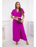 Dlouhé šaty s ozdobným páskem tmavě fialová