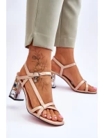 lakované sandály na ozdobném podpatku D&A CR-232 Béžove lakované sandály na ozdobném podpatku D&A CR-232 Béžove