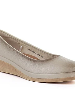 Dámské polobotky na podpatku béžové Vinceza 39987