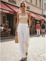 Dámské bílé kalhoty s širokými nohavicemi FashionStreet UY3076 Dámské bílé kalhoty s širokými nohavicemi FashionStreet UY3076