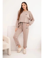 Dámská souprava máslová z viskózy s mikinou a kalhotami tmavě béžová Dámská souprava máslová z viskózy s mikinou a kalhotami tmavě béžová
