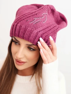Dámská zimní čepice s vlnou a ozdobou z džetů K480 tmavě fialová