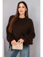 Dámský svetr s příměsí mohéru s hrubým pletením a ozdobnými rukávy hnědý