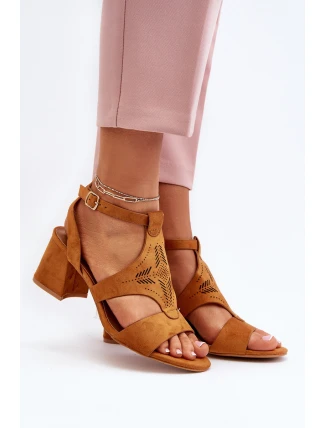 Sandály na nízkém podpatku Camel Eleriva