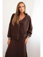Dámský komplet s viskózou se zapínací blůzou a dlouhou sukni hnědý Dámský komplet s viskózou se zapínací blůzou a dlouhou sukni hnědý