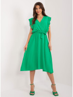 Zelené midi šaty s psaníčkovým výstřihem