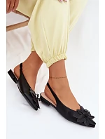 Dámské sandály na nízkém podpatku s dekorativním květem Černé Telivette