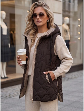 Dlouhá prošívaná dámská vesta s kapucí, hnědá, FashionStreet TY5921 Dlouhá prošívaná dámská vesta s kapucí, hnědá, FashionStreet TY5921