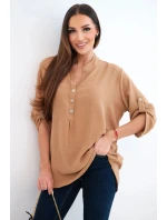 Halenka s delšími zády camelová