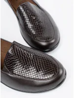 Krásné hnědé dámské  polobotky na klínku