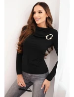 Dámská blůza s ozdobnou sponou z mačkané viskózy černá