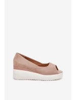 Dámské sandály na klínu z eko semiše béžové Velira Dámské sandály na klínu z eko semiše béžové Velira