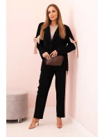 Dámský komplet s viskózou – sako s klopami a kalhoty s lampasem černý