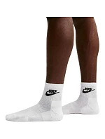 Nike Everyday Elevated Crew 3 páry ponožek IH8528 903 Nike Everyday Elevated Crew 3 páry ponožek IH8528 903
