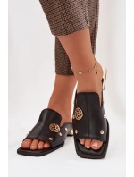 Kožené pantofle s zlatými ozdobami D&A CR61-3060 Černé