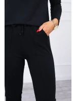 Sada s knoflíkovým výstřihem černé barvy Sada s knoflíkovým výstřihem černé barvy