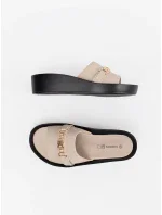 Praktické dámské nazouváky hnědé na plochém podpatku Praktické dámské nazouváky hnědé na plochém podpatku