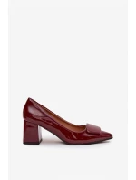 Lakované lodičky na sloupku s ozdobou Bordové Isoline