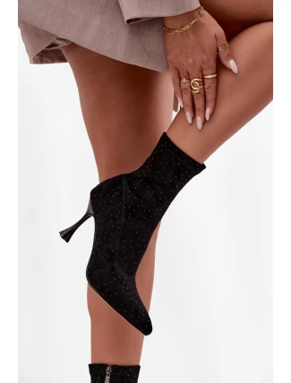 Dámské kotníkové boty na jehlovém podpatku D&A – černé Dámské kotníkové boty na jehlovém podpatku D&A – černé