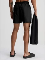 Dárkové balení pánských plavek a ručníku KM0KM00849 BEH černá - Calvin Klein Dárkové balení pánských plavek a ručníku KM0KM00849 BEH černá - Calvin Klein