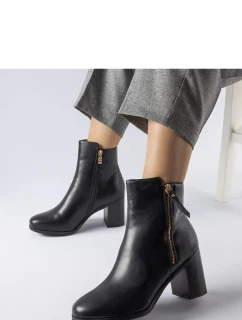 Boty na podpatku model 205097 Solea