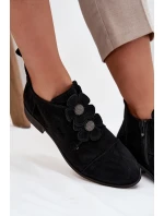 Semišové dámské polobotky s ozdobnými květinami Zazoo 3080 Černé Semišové dámské polobotky s ozdobnými květinami Zazoo 3080 Černé